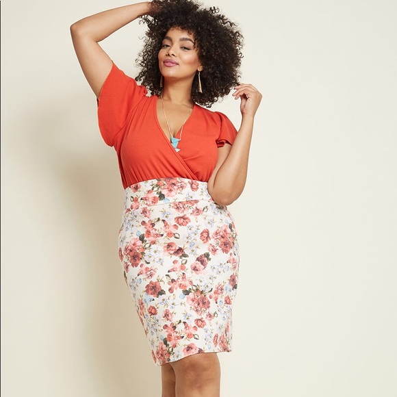 ModCloth floral pencil skirt - Picture 1 of 6